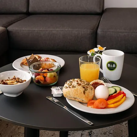 B&B Hotel Aalen מלון